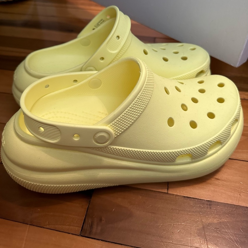 Crocs platform shoes yellow size 11